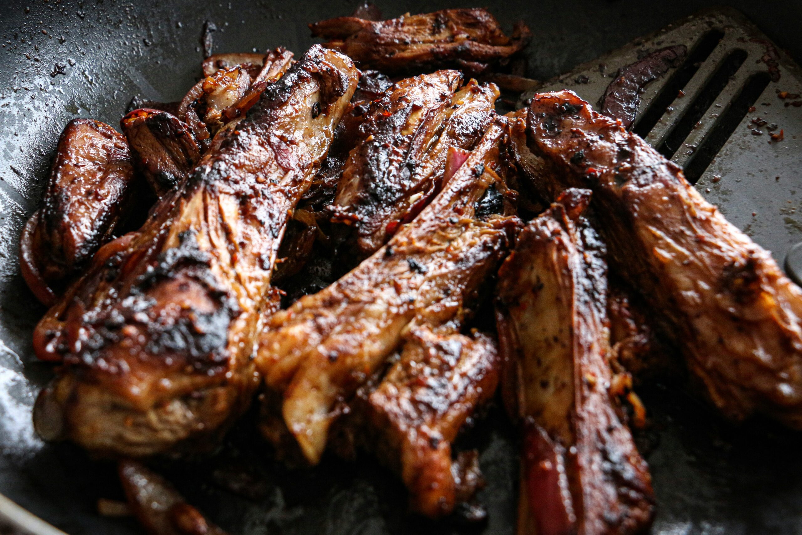 Sticky spare ribs